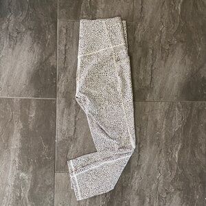 Athleta Black and White Cheetah Patterned Leggings